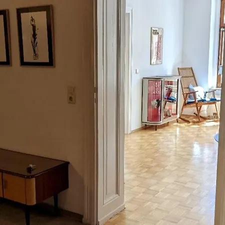 Stilvolle Moderne Unter Hohen Decken Apartment Görlitz